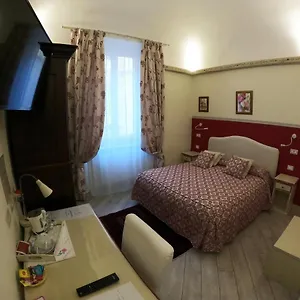 Five Roses 2*, Pisa Italia